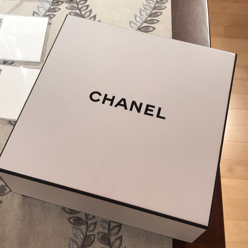 Chanel chance eau tendre box